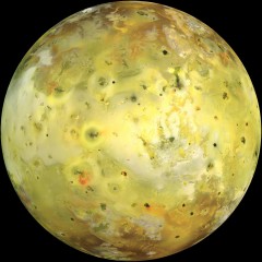Global image of Io in true colors (NASA)